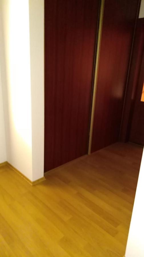 Brezno 2 Izbovy Apartman Sabi Exterior foto